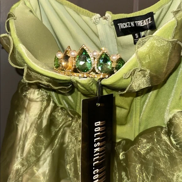 FLAW* Trickz n Treatz Tiana WHERE'S MY PRINCE PRINCESS COSTUME - Picture 2 of 2